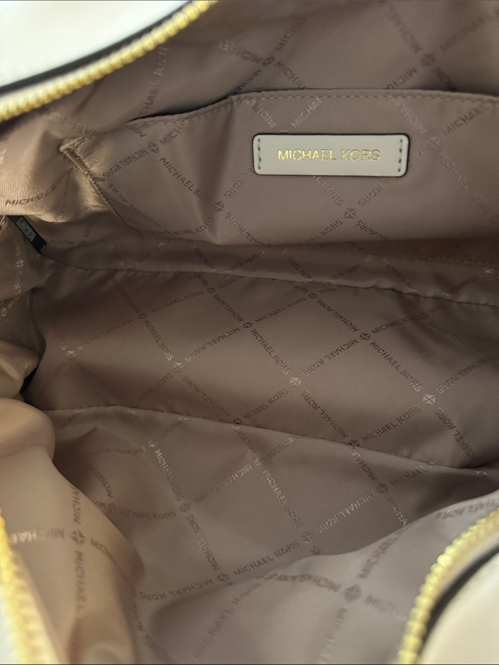 Michael kors Cecilia Medium Shoulder Bag - Picture 7 of 10